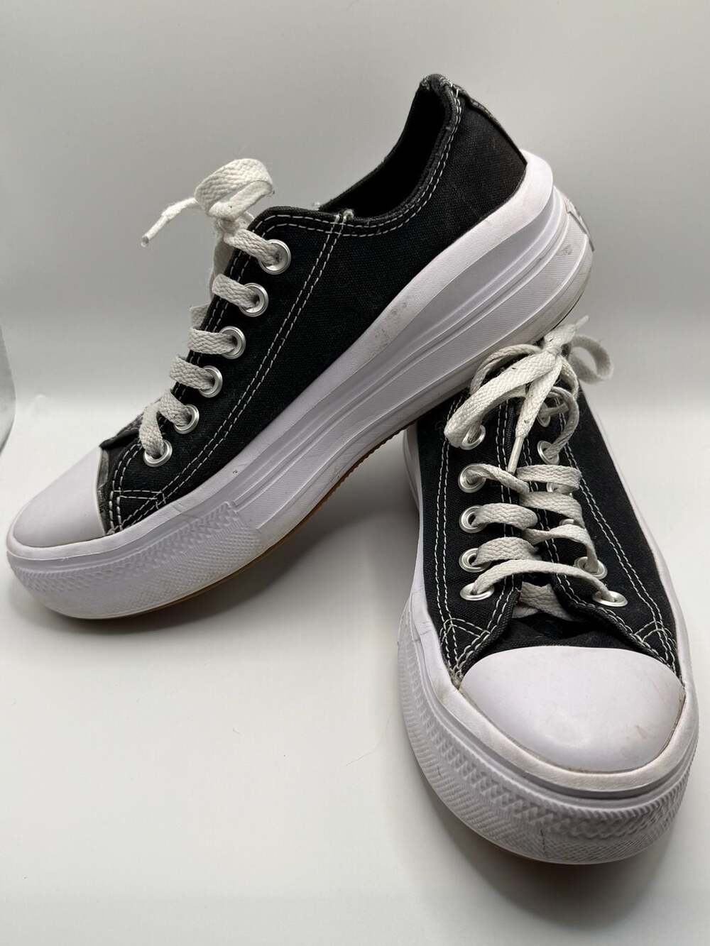 Women’s Converse Chuck Taylor All Star Sneakers